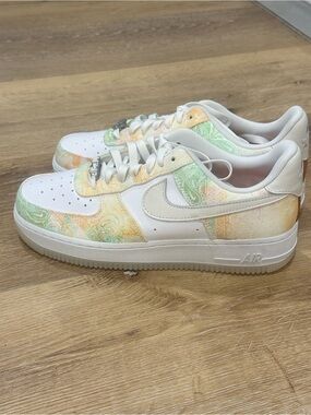 Nike Low-Top Sneakers White with Pastel Yellow & Green Paisley